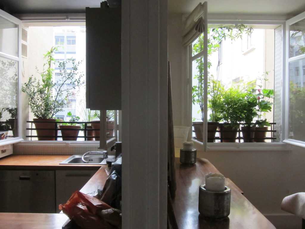 Jardinière Fenêtre Paris. Le Vert à Soi