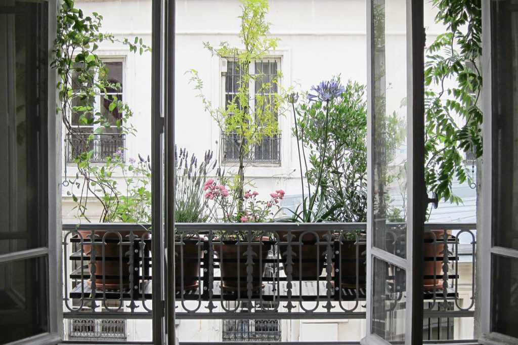 Jardinière Fenêtre Paris. Le Vert à Soi